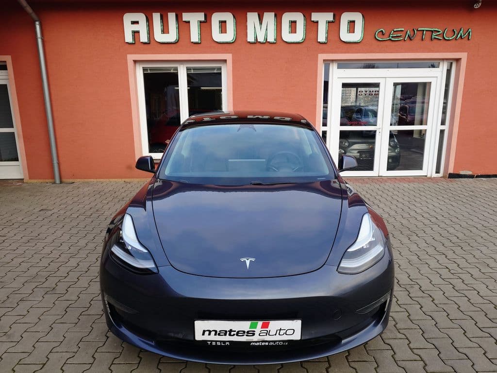 2020 Tesla Model 3 - 7