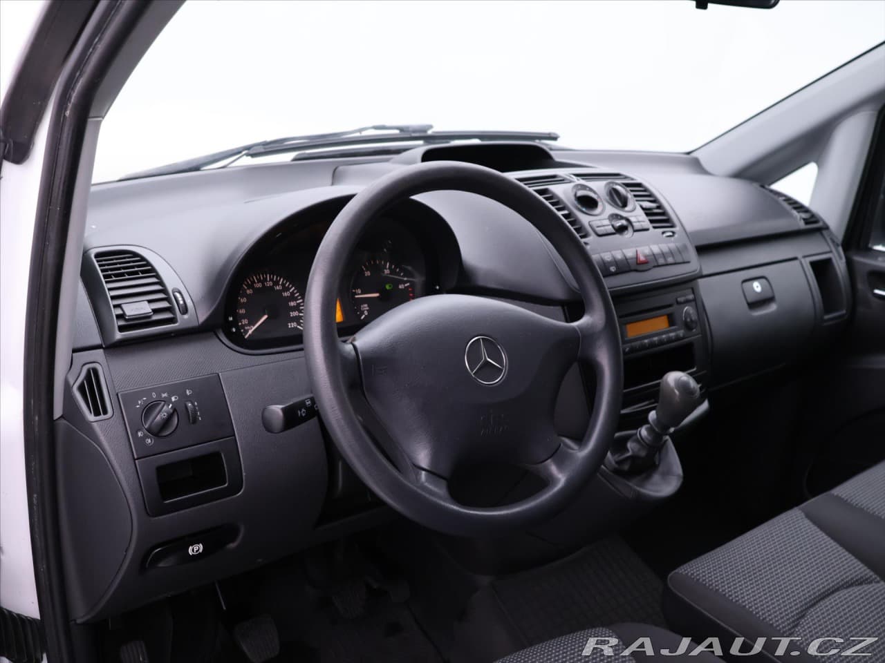 2013 Mercedes-Benz VITO - 18