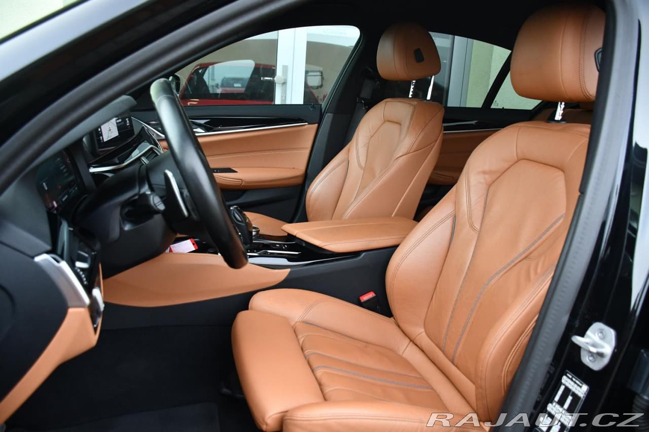 2023 BMW 5-Series - 14