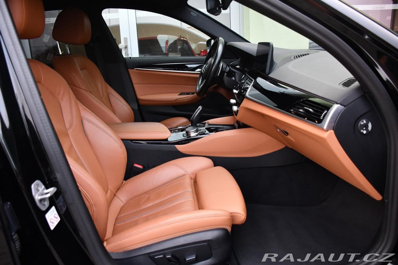 2023 BMW 5-Series - 17