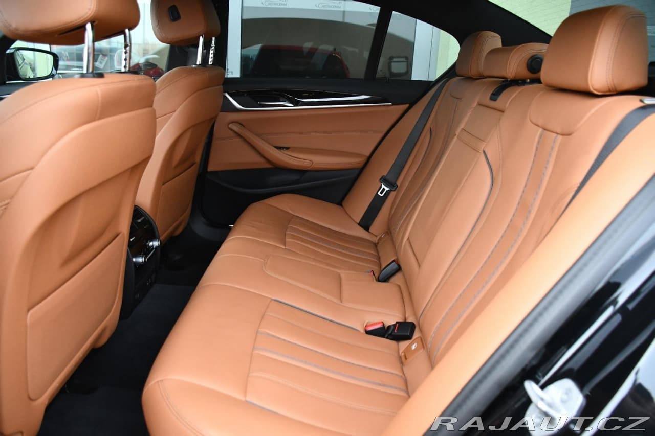 2023 BMW 5-Series - 18