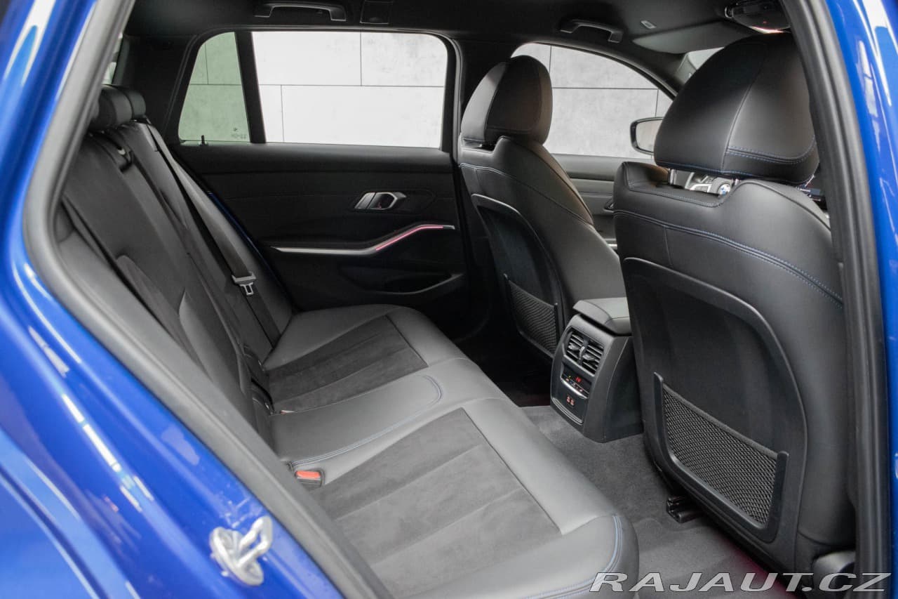 2022 BMW 3-Series - 14