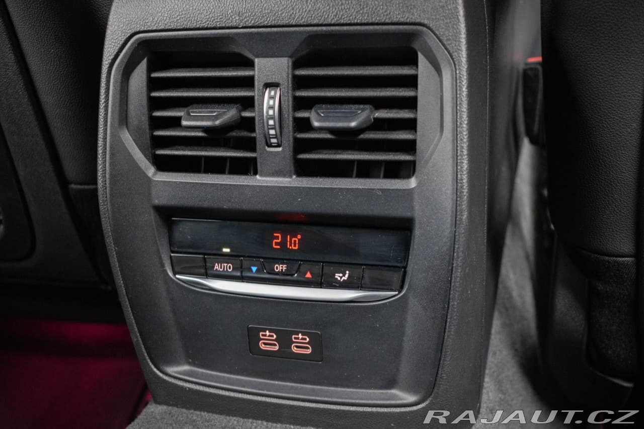 2022 BMW 3-Series - 15