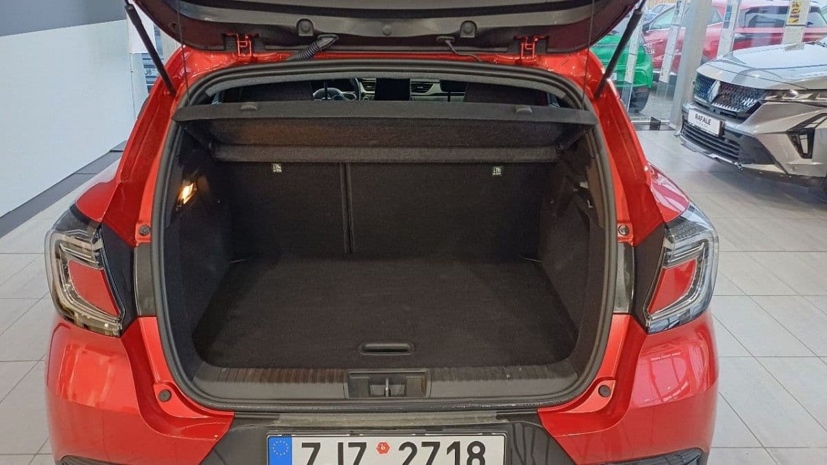 2025 Renault Captur - 8