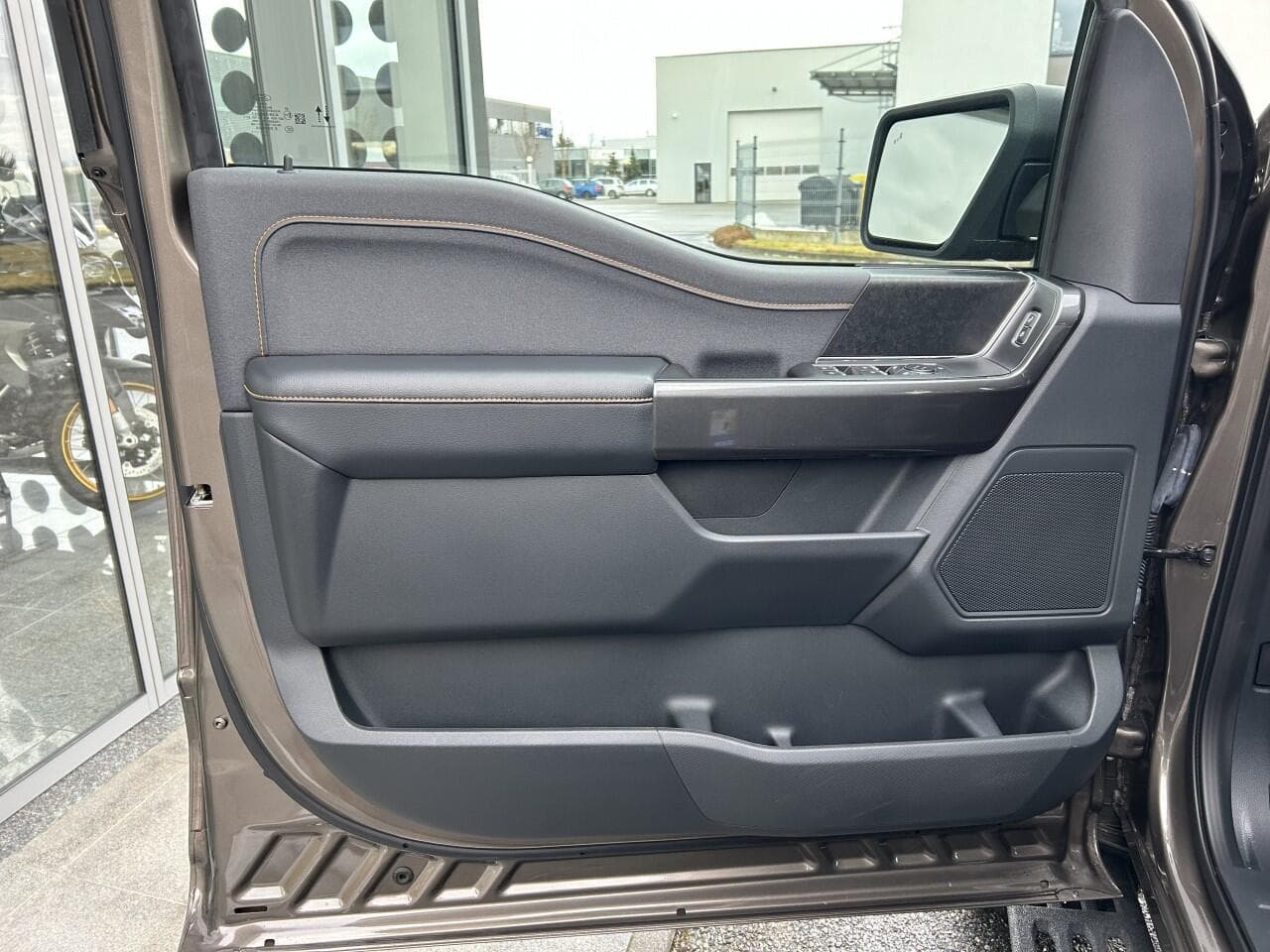 2023 Ford F-150 - 17