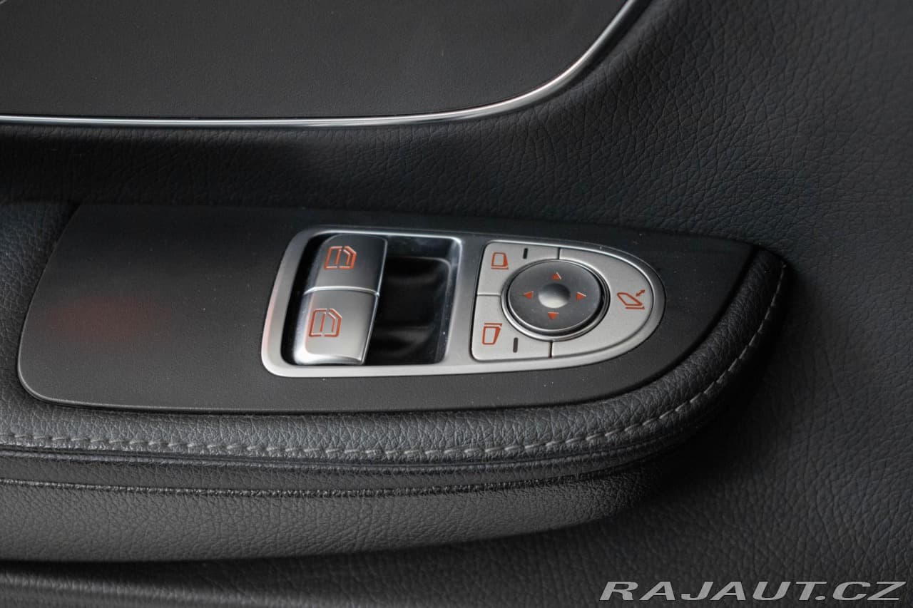 2022 Mercedes-Benz V-Class - 15