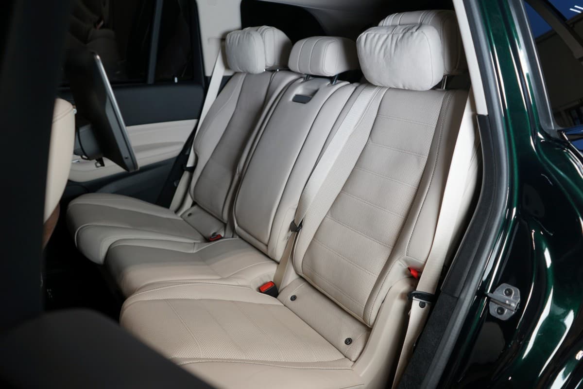 2025 Mercedes-Benz Gls - 16