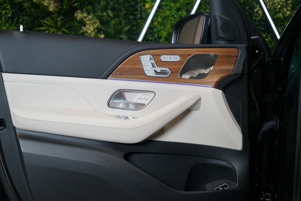 2025 Mercedes-Benz Gls - 18