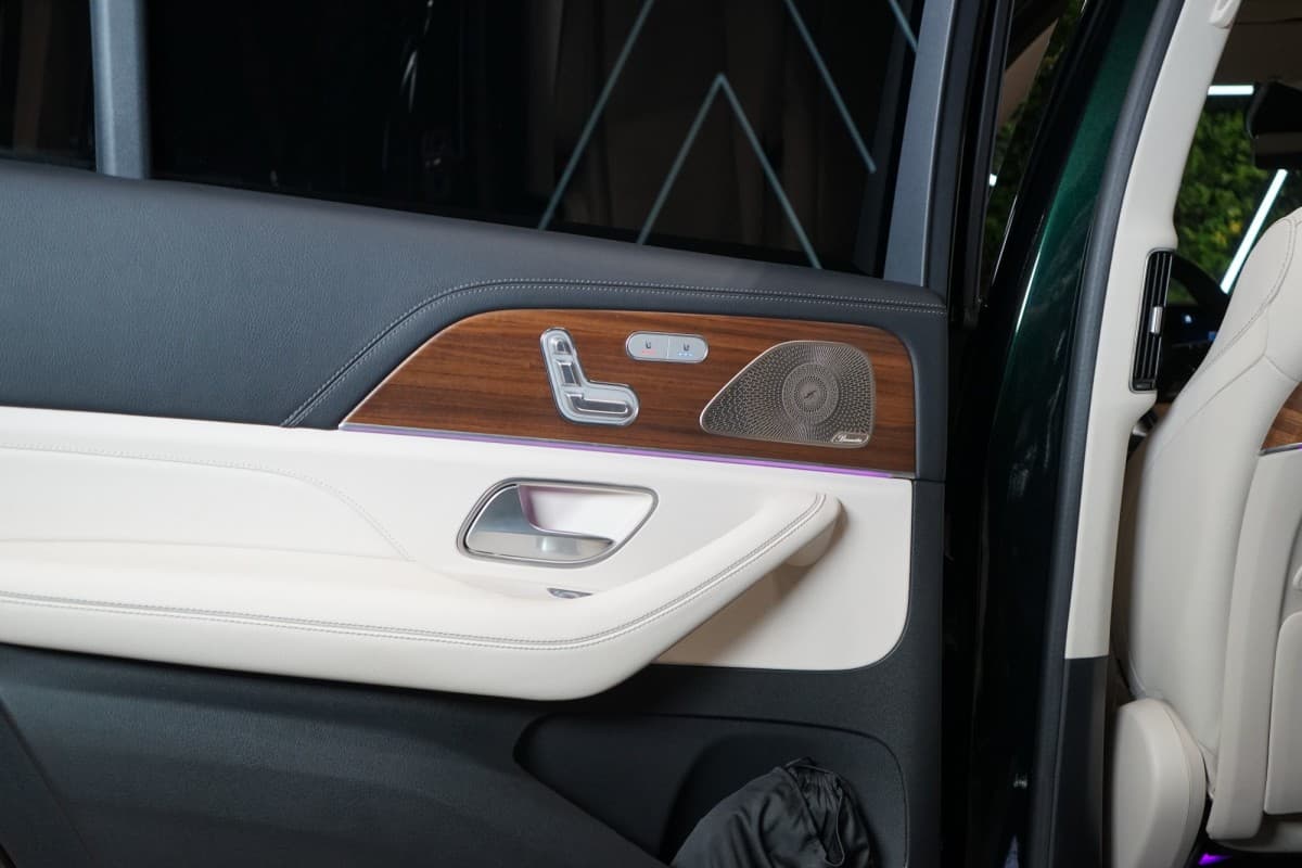 2025 Mercedes-Benz Gls - 19