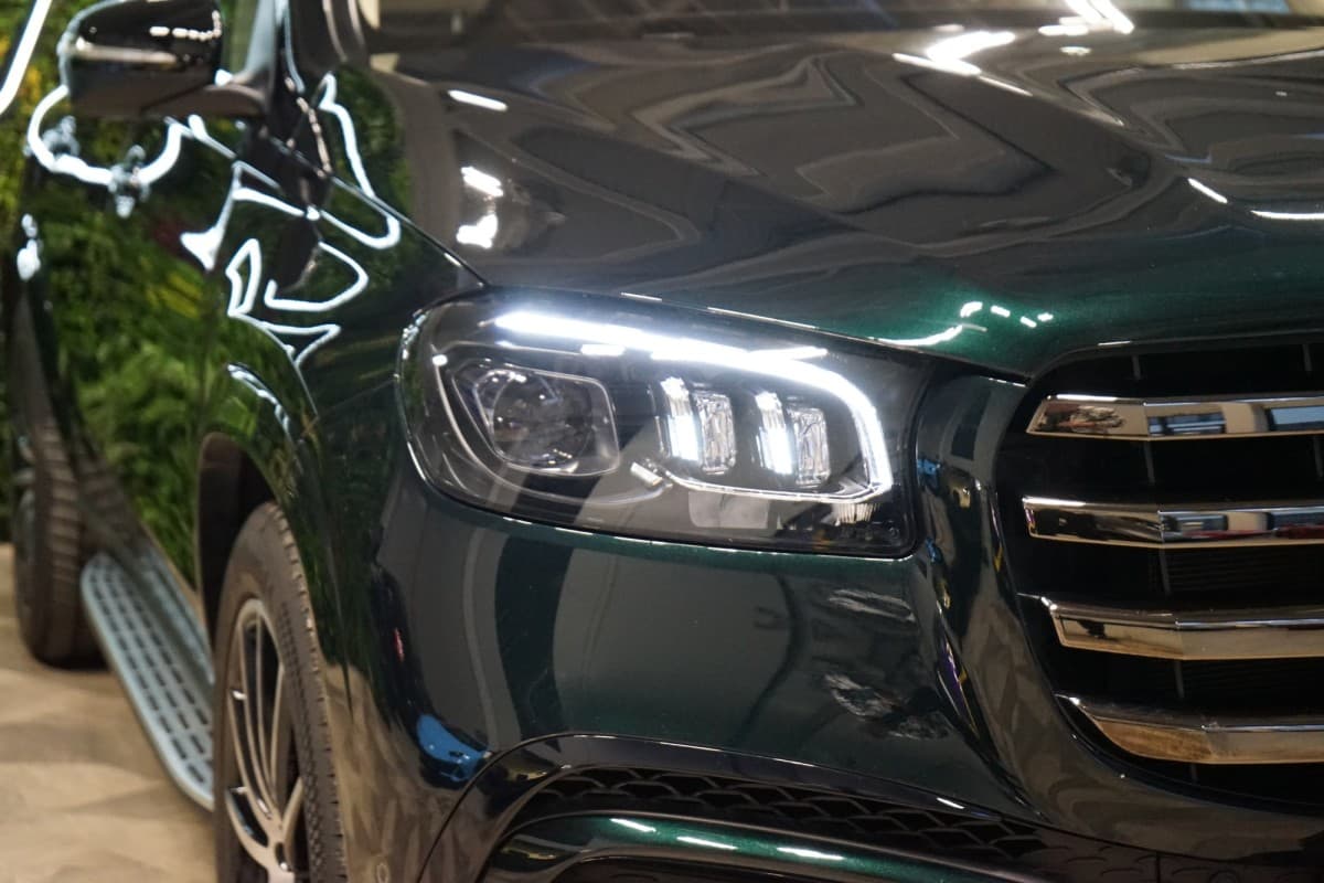 2025 Mercedes-Benz Gls - 4