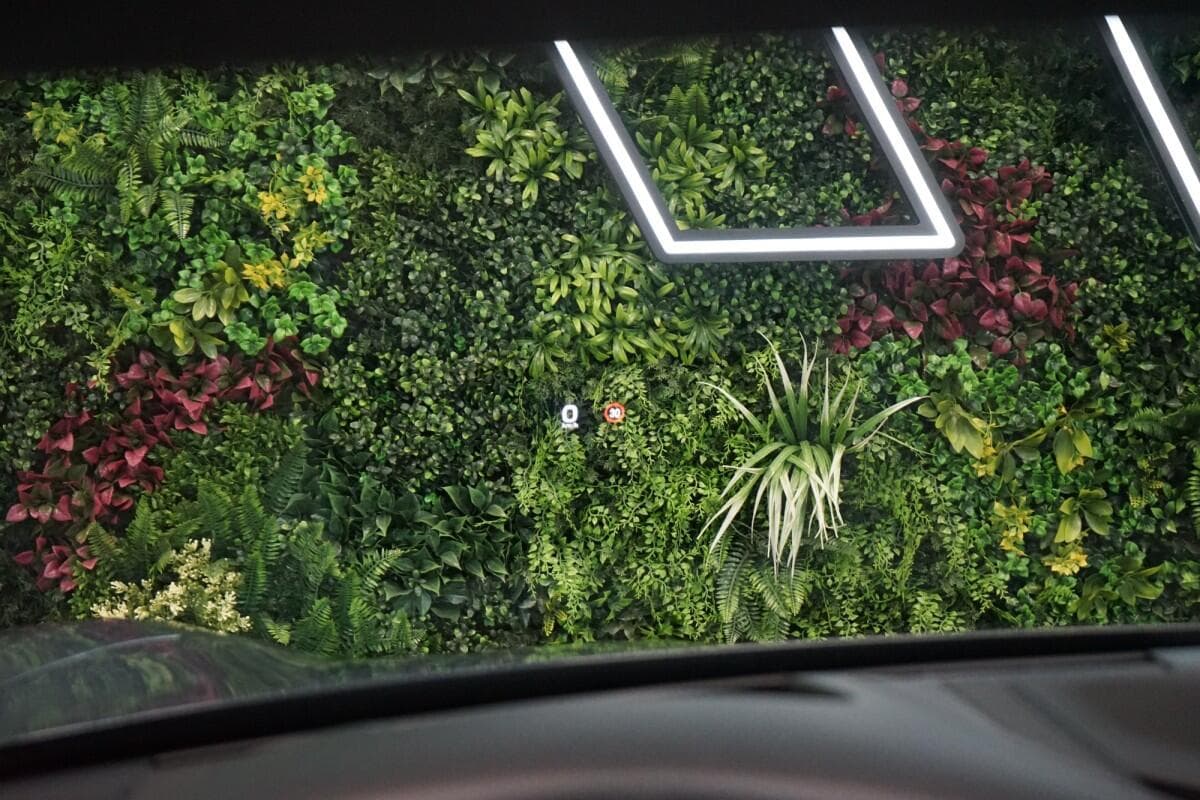 2025 Porsche Taycan - 13