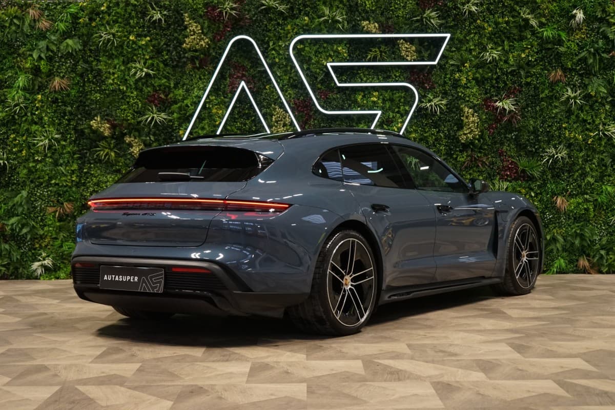 2025 Porsche Taycan - 7