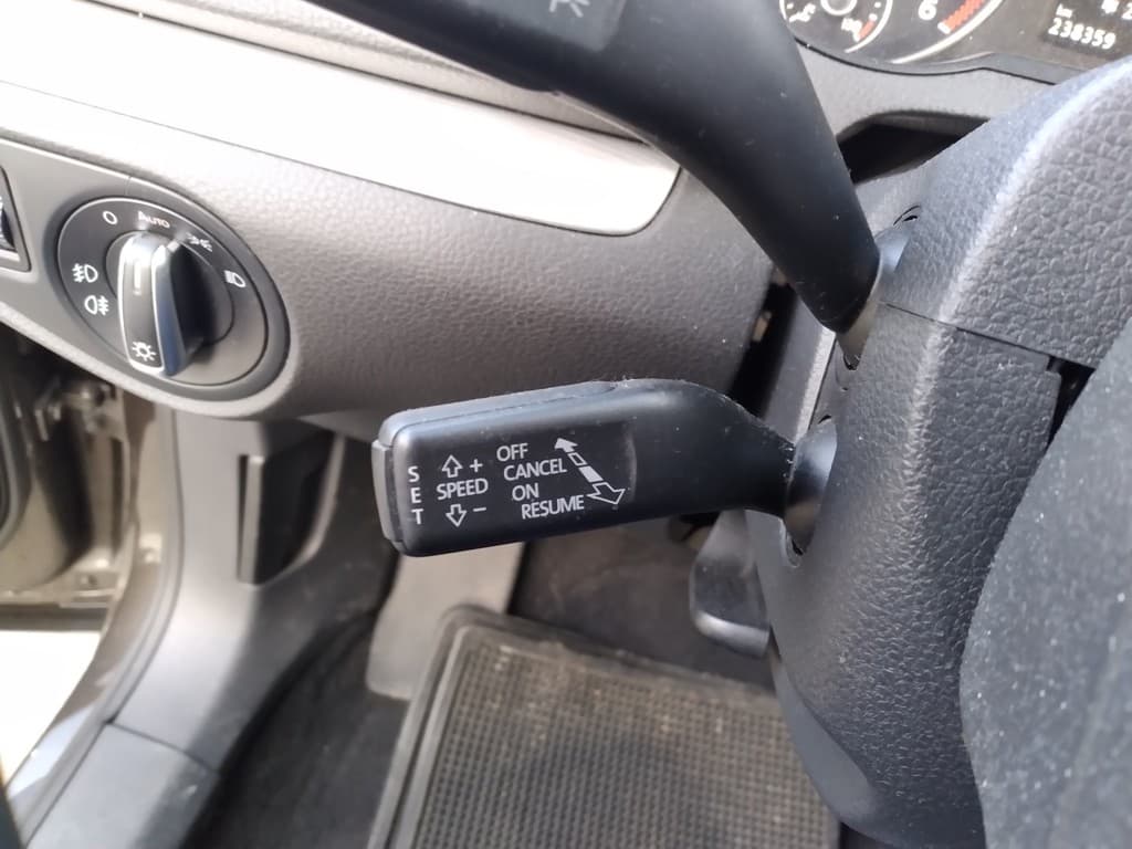 2015 Volkswagen Sharan - 20