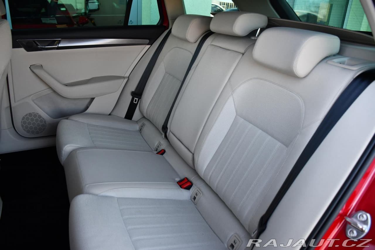 2022 Škoda Superb - 10