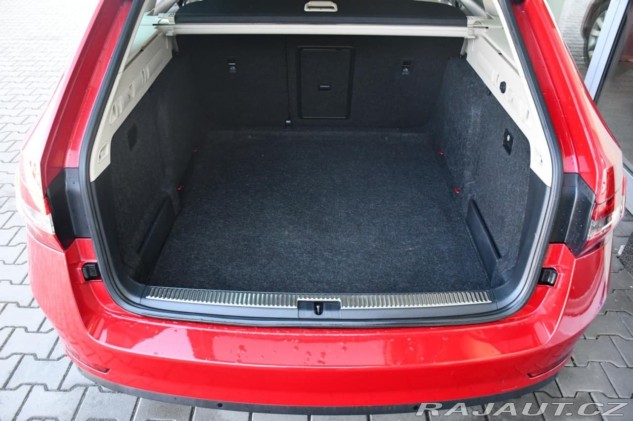 2022 Škoda Superb - 12