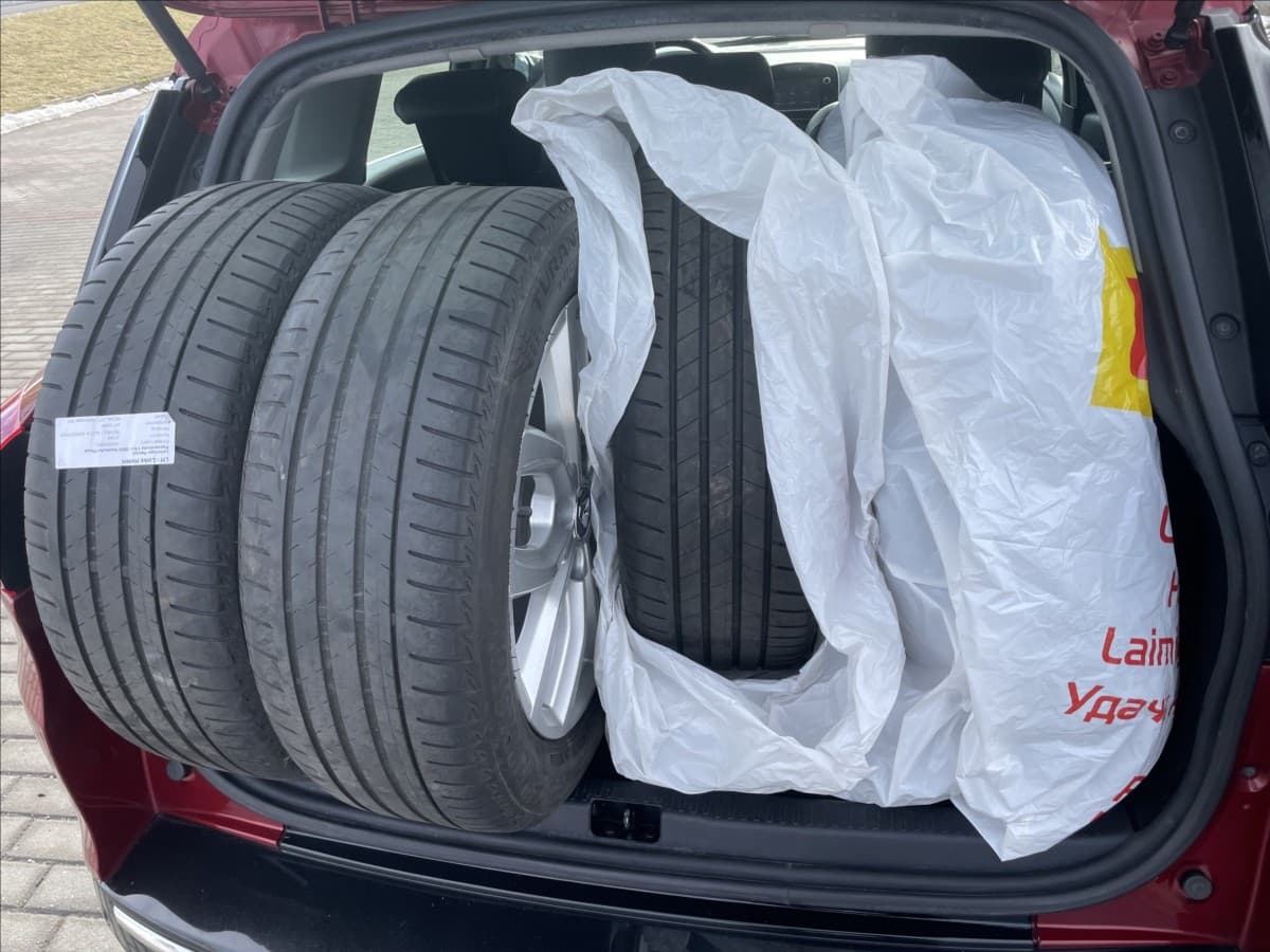 2017 Renault Clio - 10