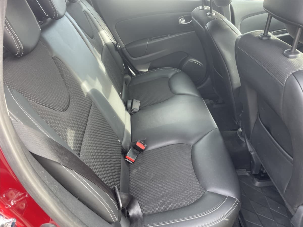 2017 Renault Clio - 11