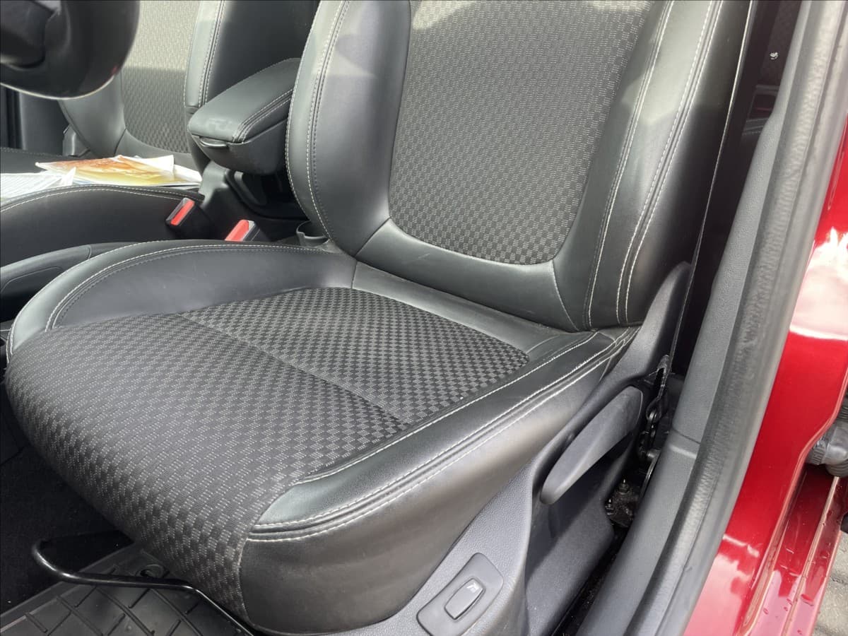 2017 Renault Clio - 20