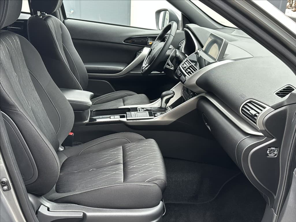 2020 Mitsubishi Eclipse - 15