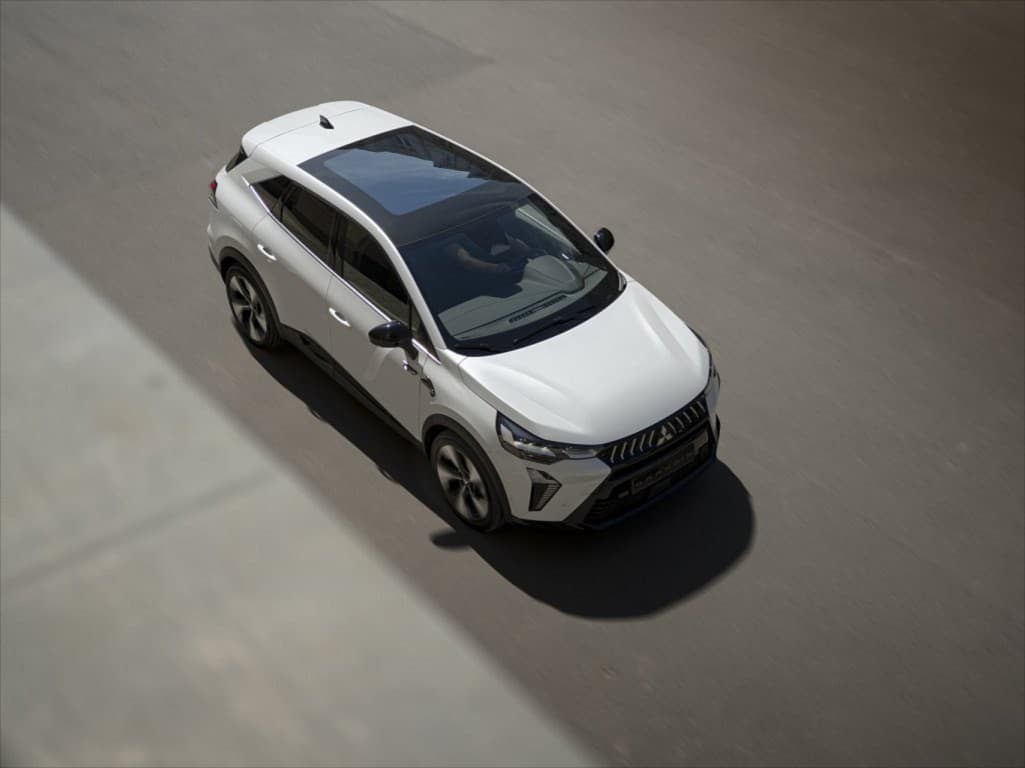 2025 Mitsubishi Grandis - 2