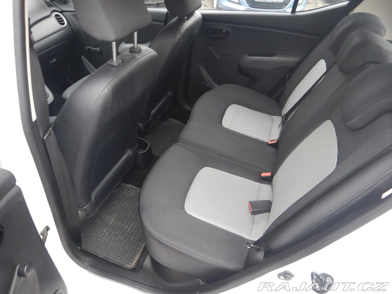 2010 Hyundai I10 - 10
