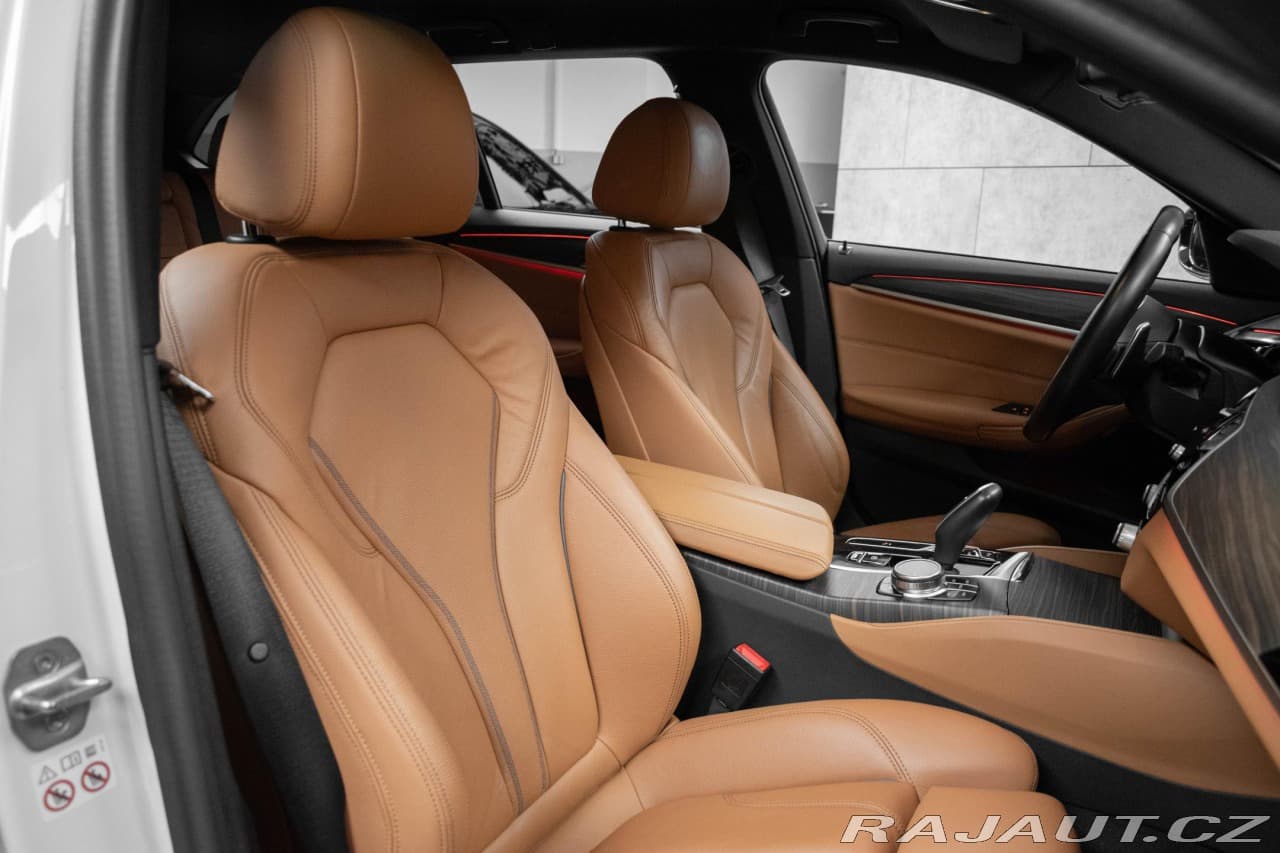 2023 BMW 5-Series - 11