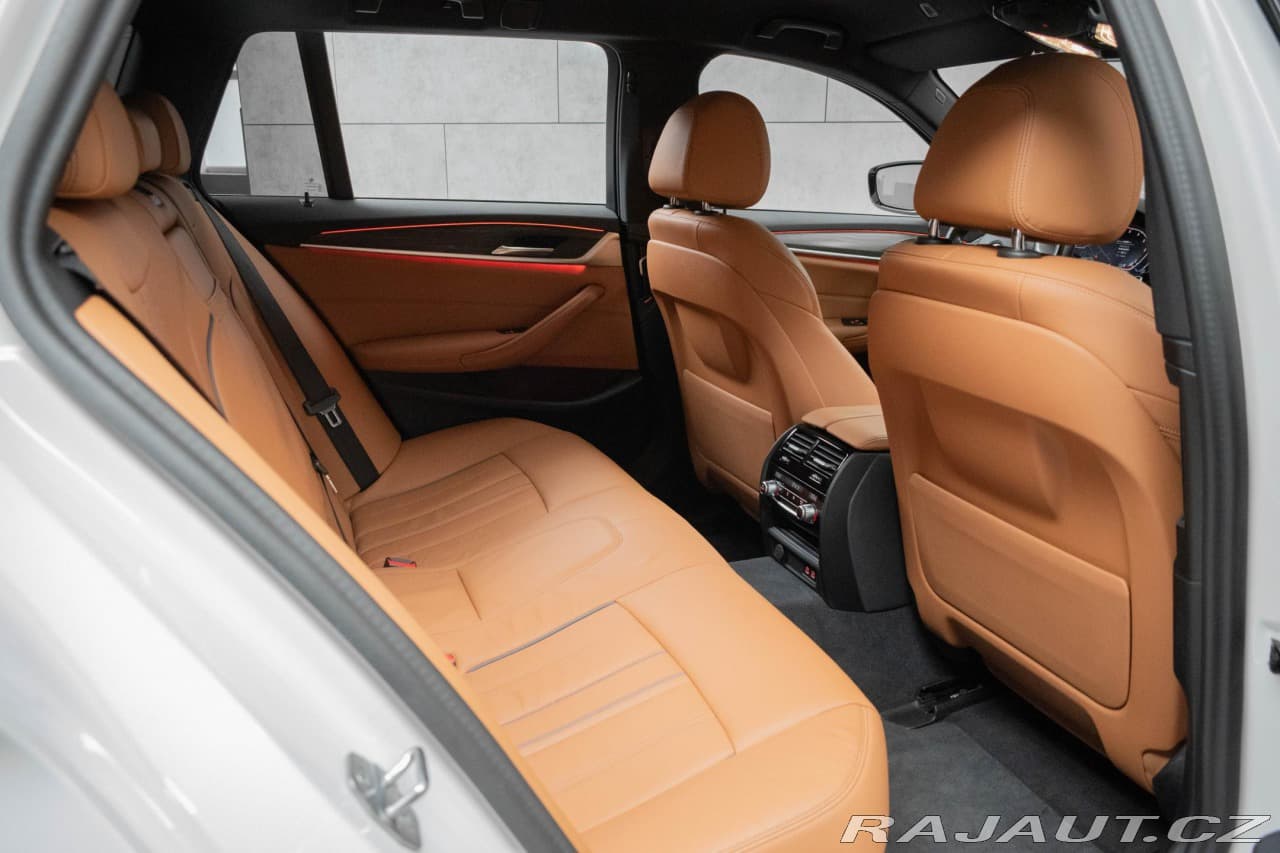 2023 BMW 5-Series - 14