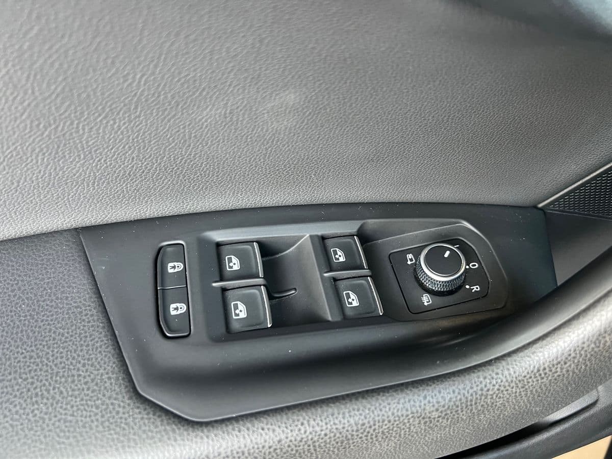 2020 Volkswagen Touareg - 5