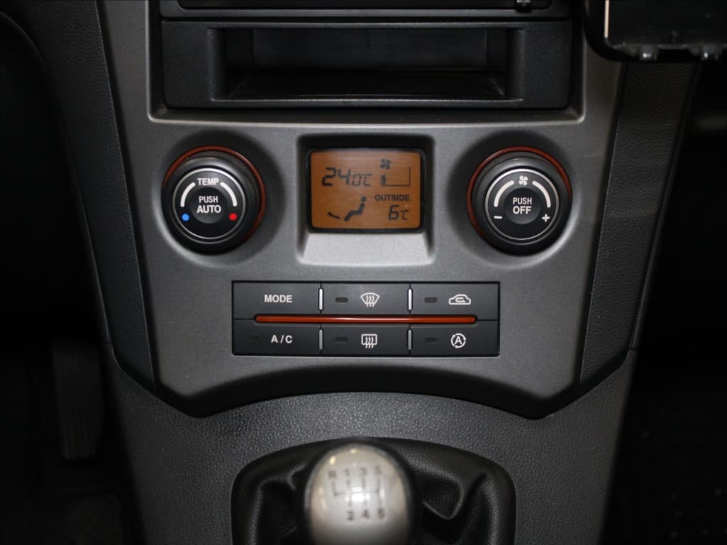 2006 Kia Carens - 11