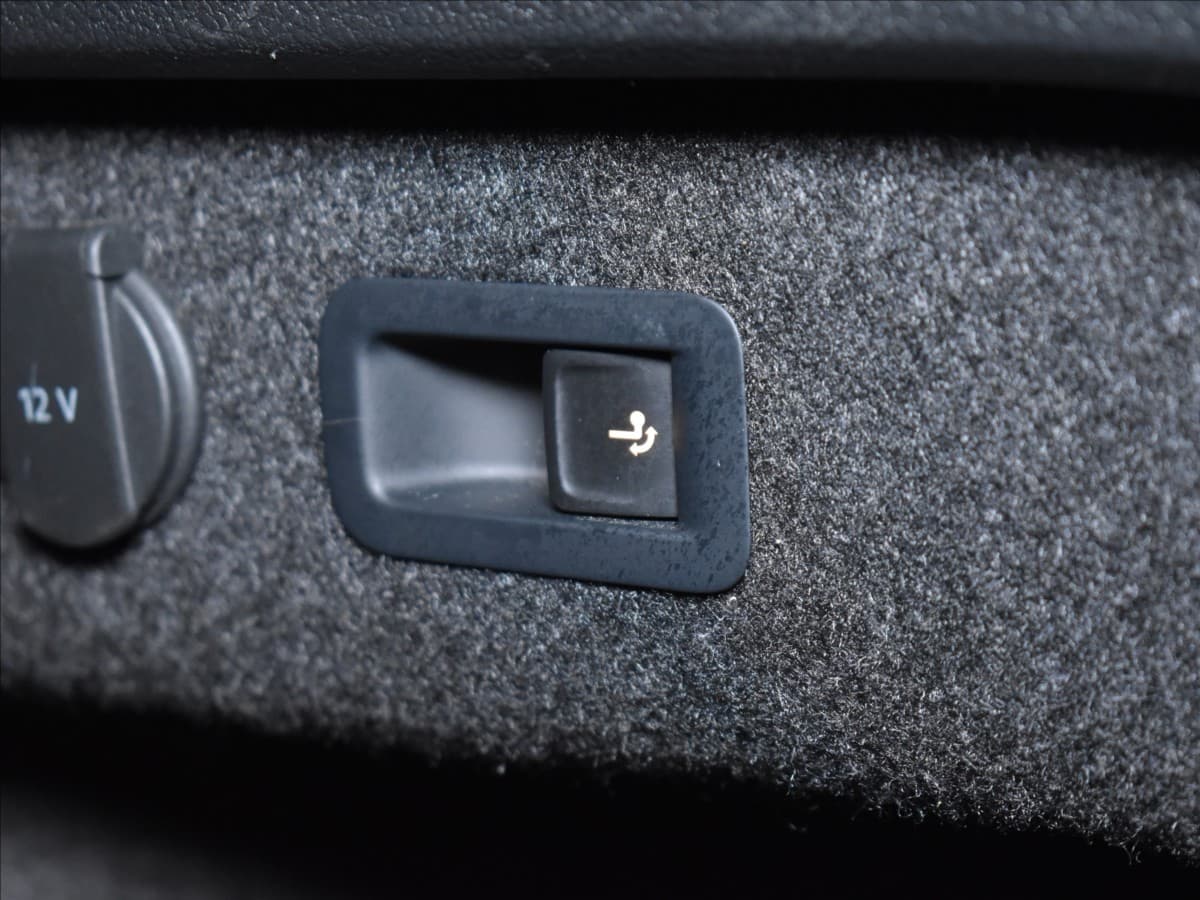 2021 Volkswagen Passat - 11