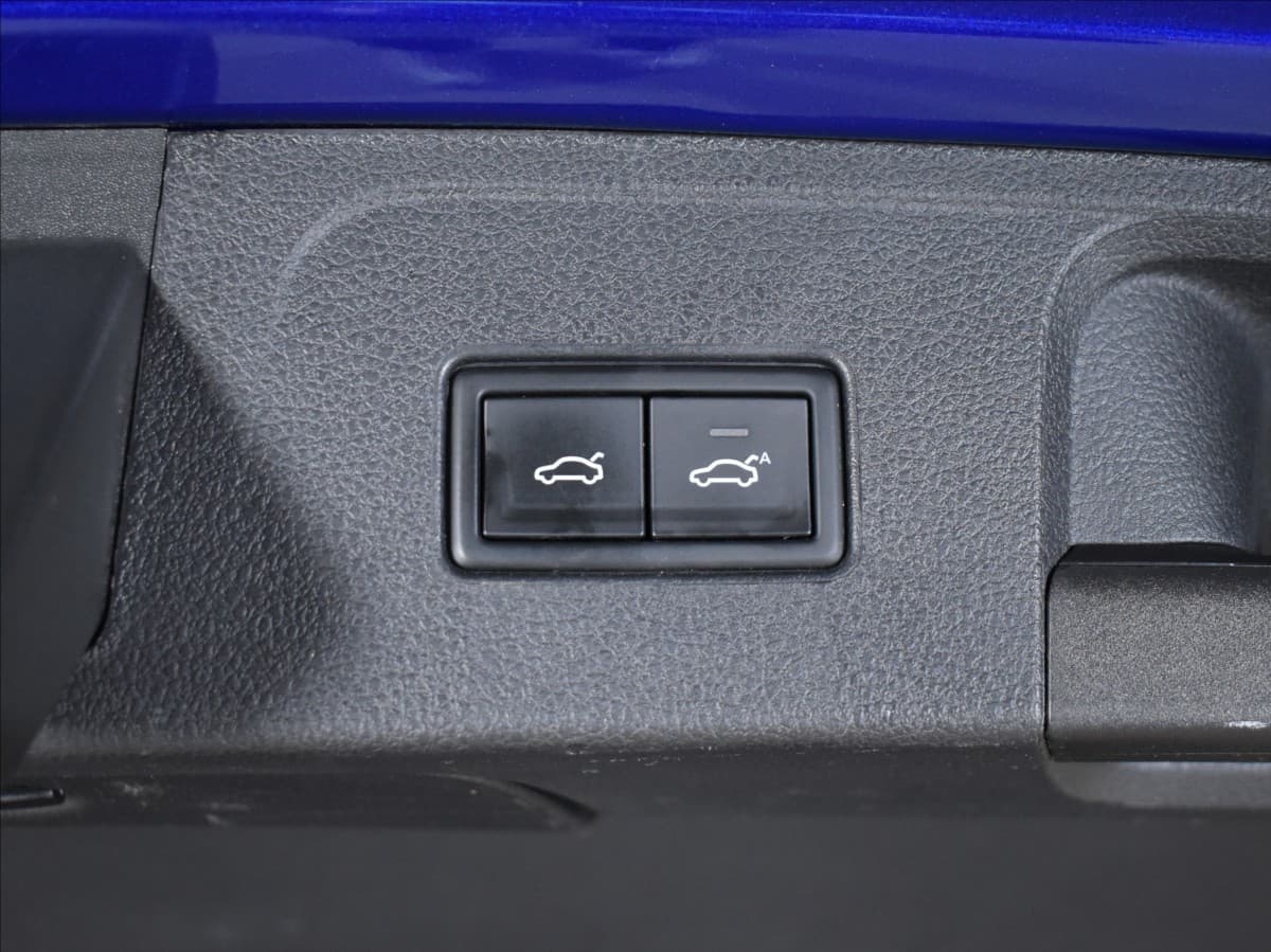 2021 Volkswagen Passat - 12