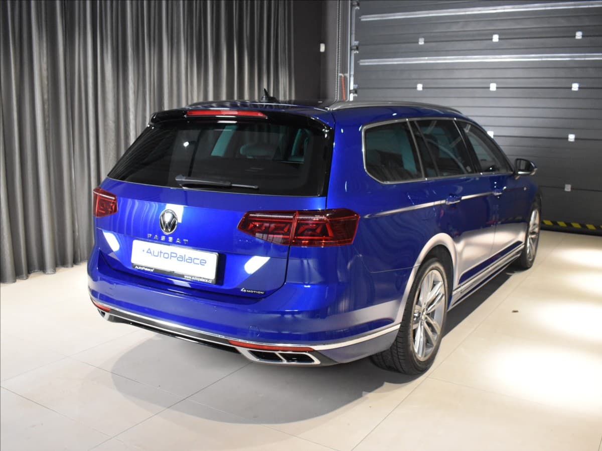 2021 Volkswagen Passat - 4