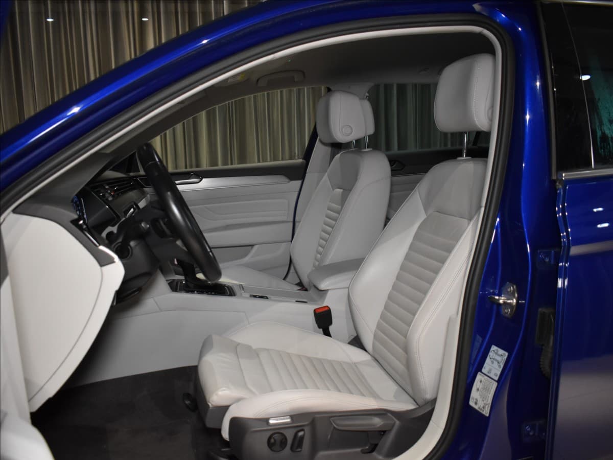 2021 Volkswagen Passat - 8