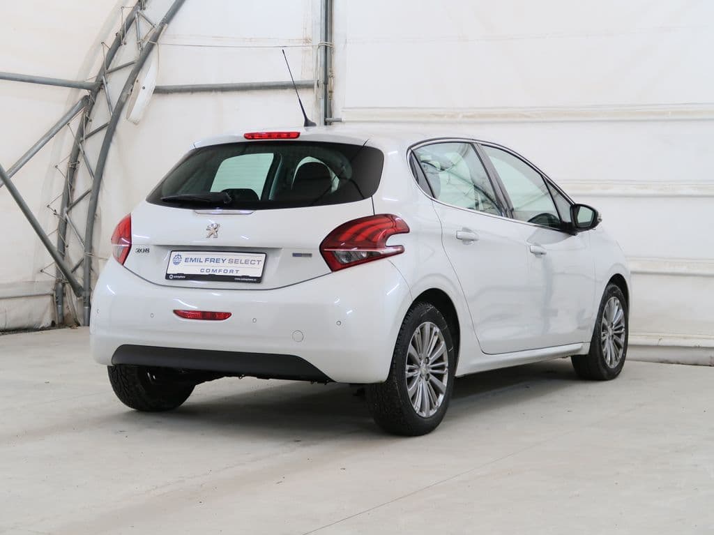 Peugeot 208 - 6