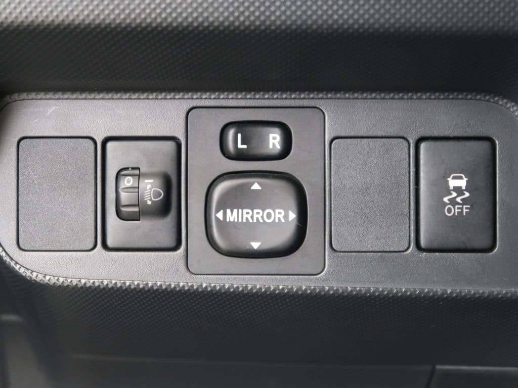 2007 Toyota Auris - 19