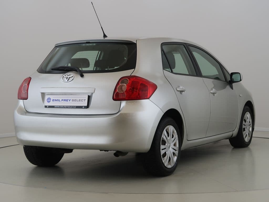 2007 Toyota Auris - 5