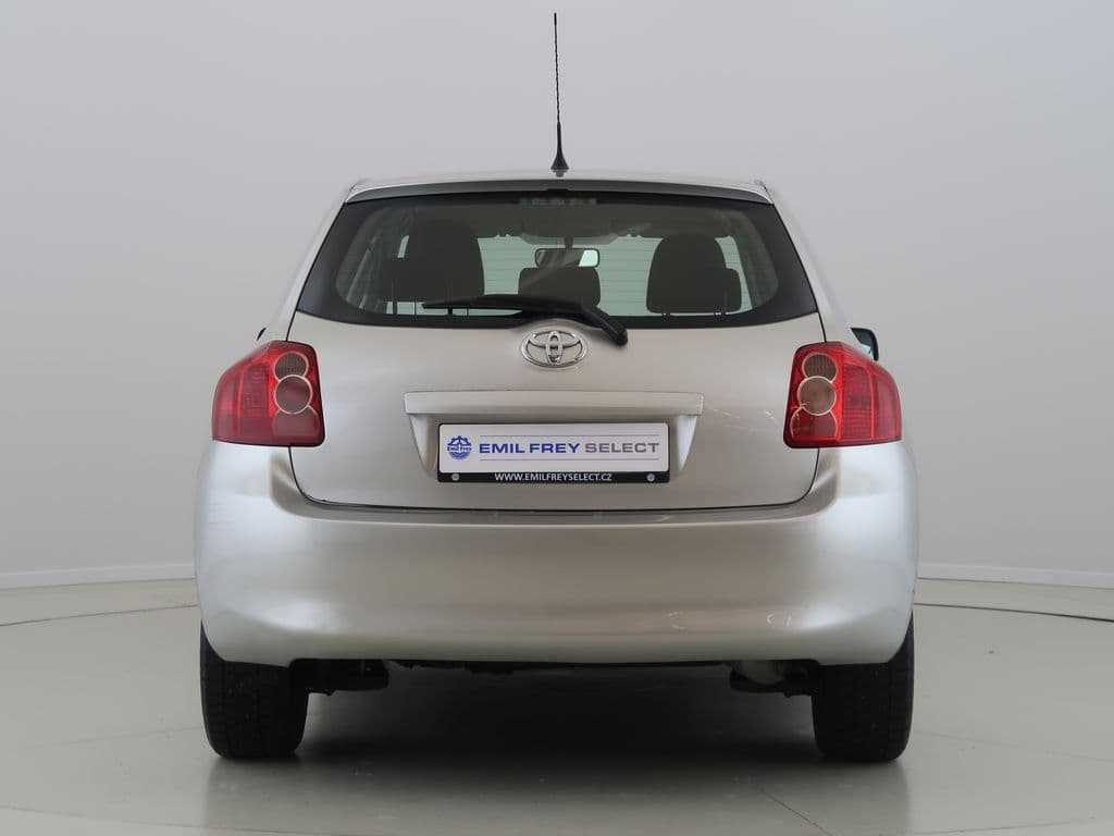 2007 Toyota Auris - 6