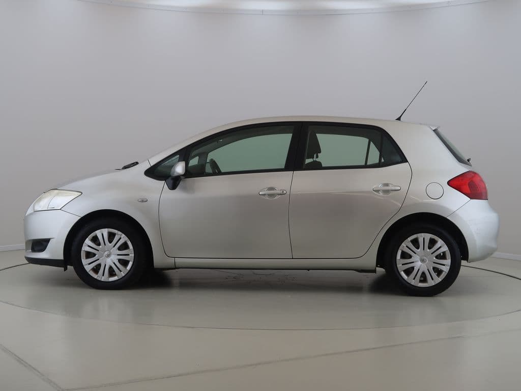 2007 Toyota Auris - 8