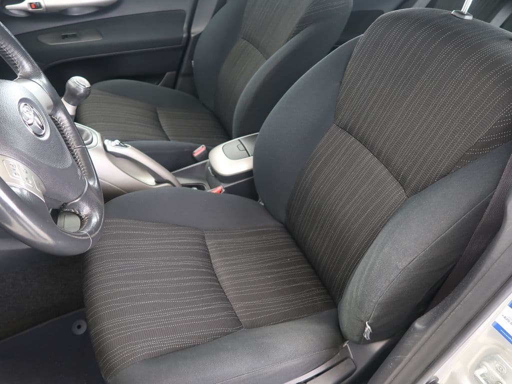 2007 Toyota Auris - 9