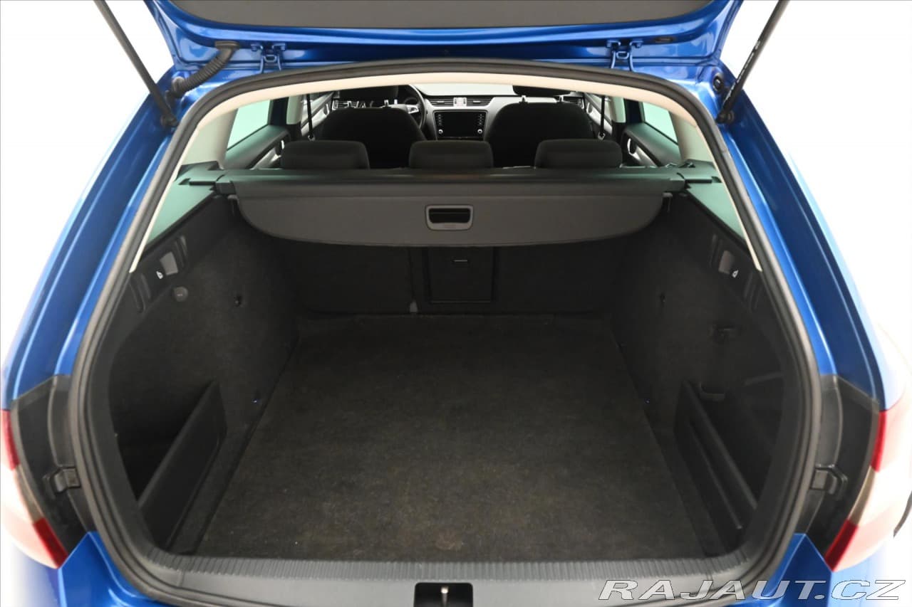 2019 Škoda Octavia - 10