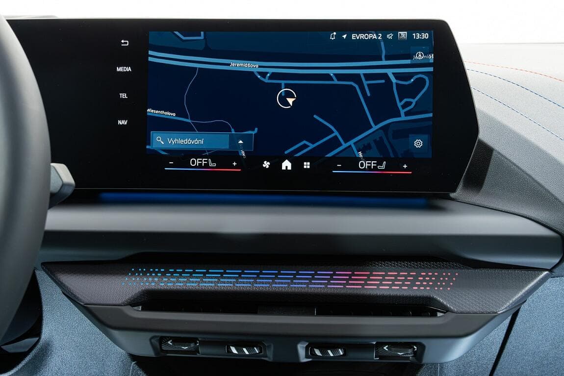 2025 BMW 2-Series - 10