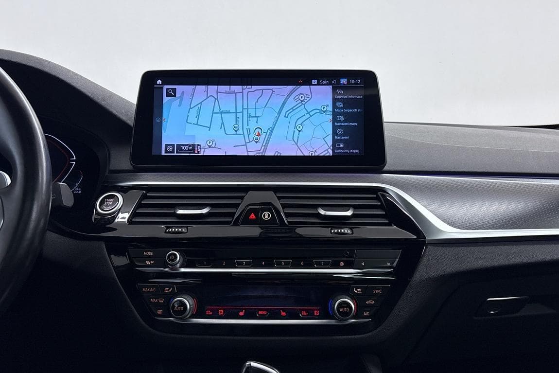 2020 BMW 5-Series - 10