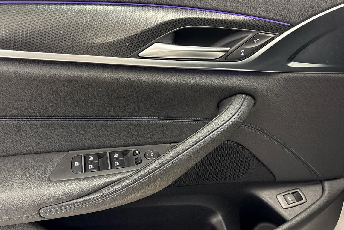 2020 BMW 5-Series - 14