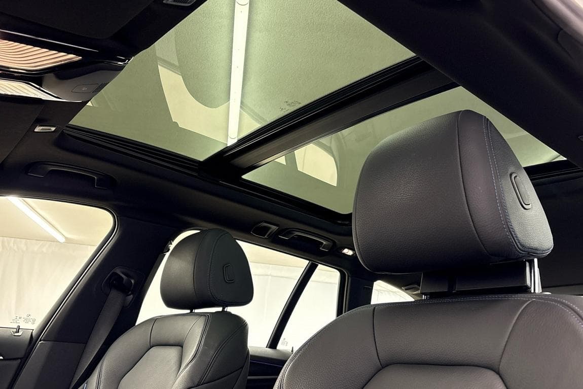 2020 BMW 5-Series - 16