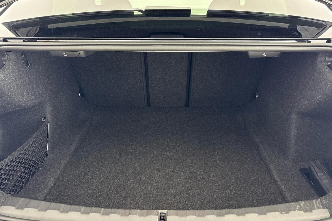 2025 BMW 3-Series - 12