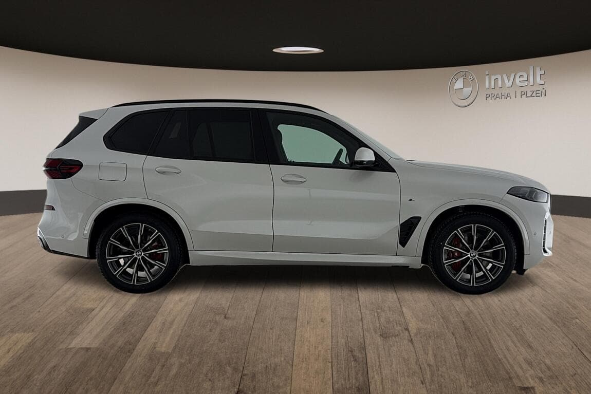 2025 BMW X5 - 2