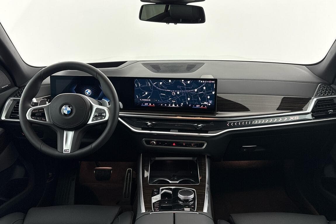 2025 BMW X5 - 7