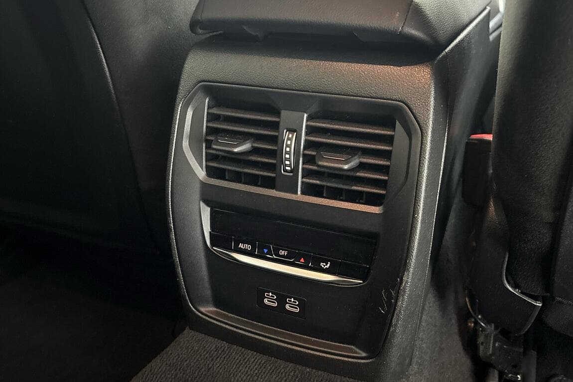 2025 BMW 3-Series - 14