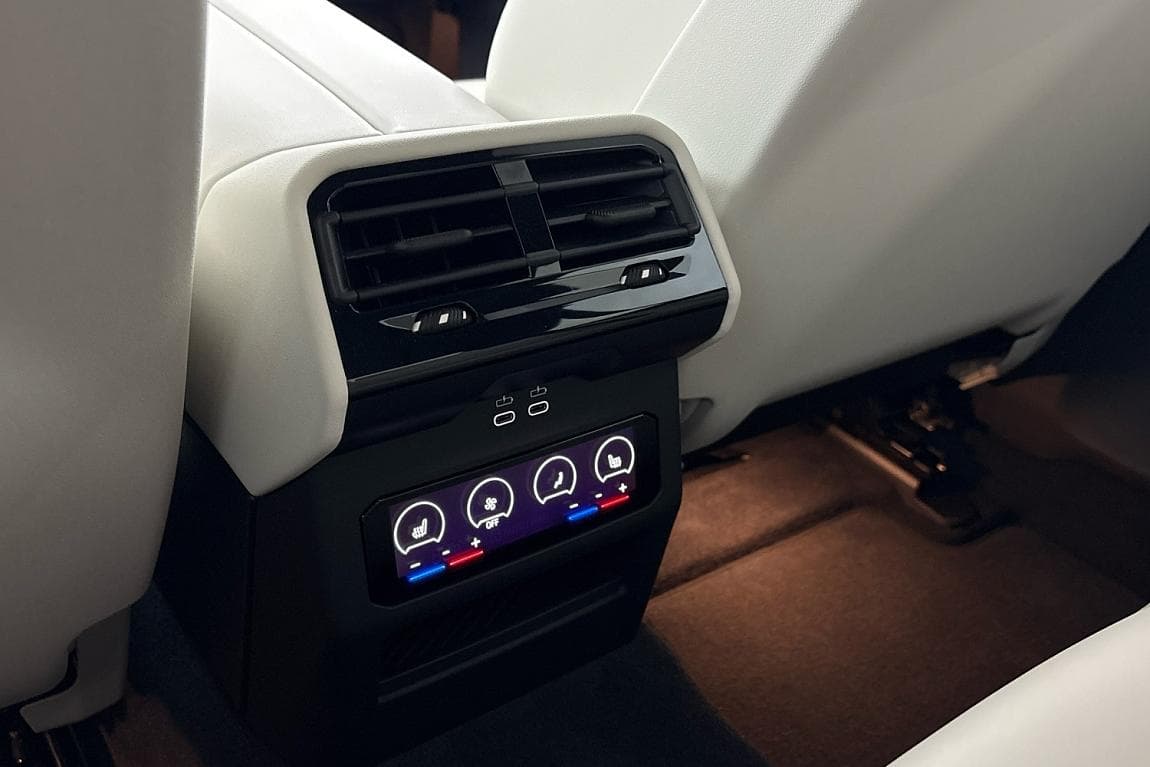 2024 BMW 5-Series - 13