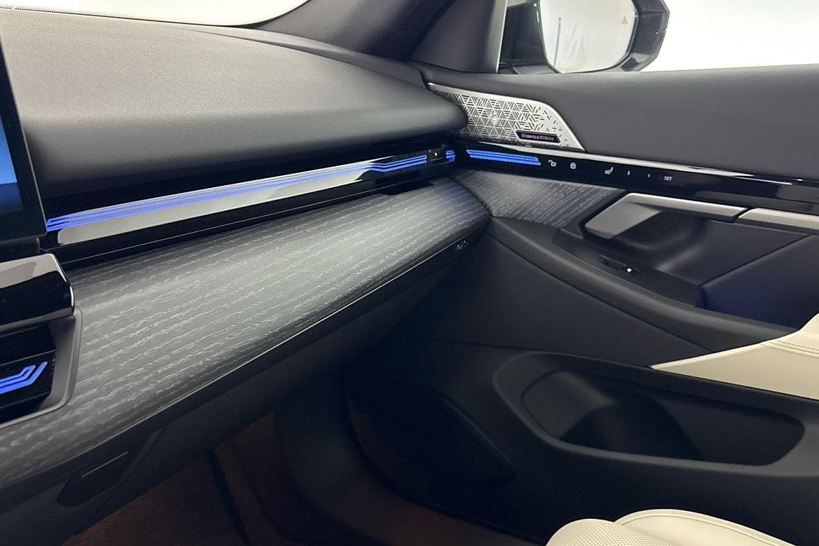 2024 BMW 5-Series - 18